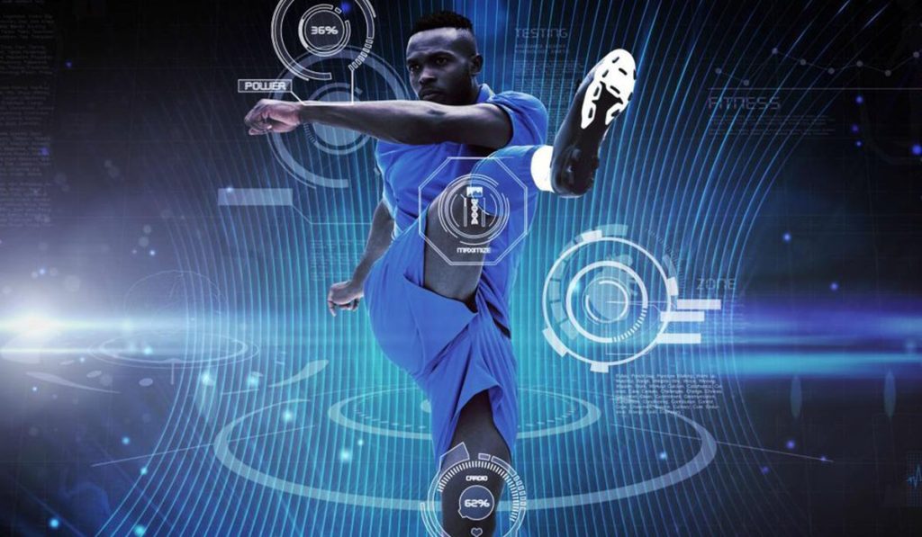 "Futbolista realizando una patada alta con gráficos digitales de datos superpuestos."